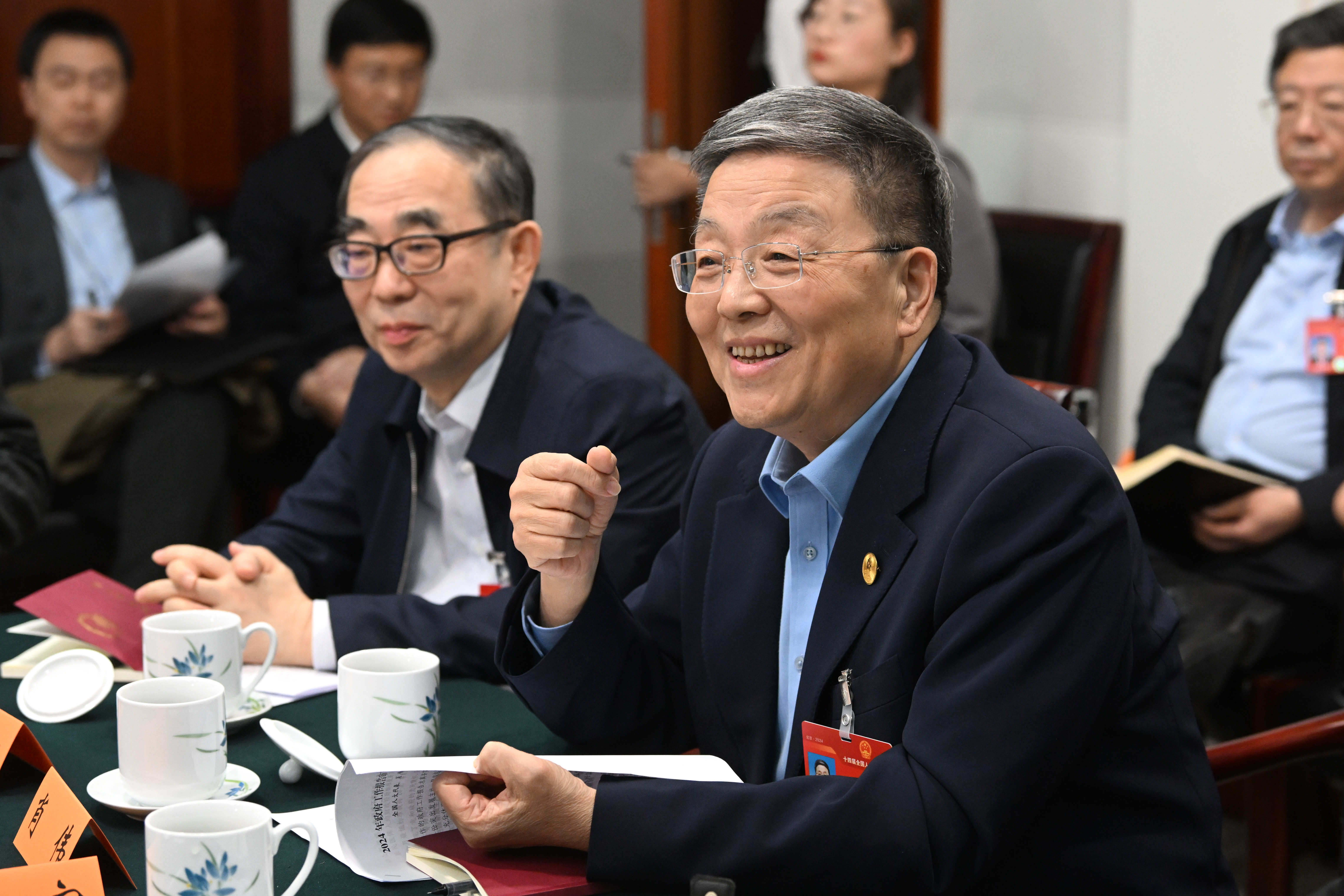 两会聚焦|中央级媒体新华社、新华网关注报道肖伟代表建议